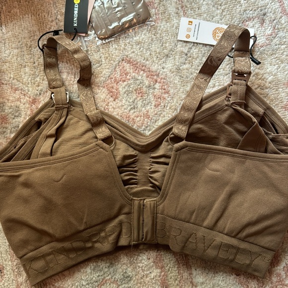 Kindred bravely hands free pumping bra - Picture 2 of 2